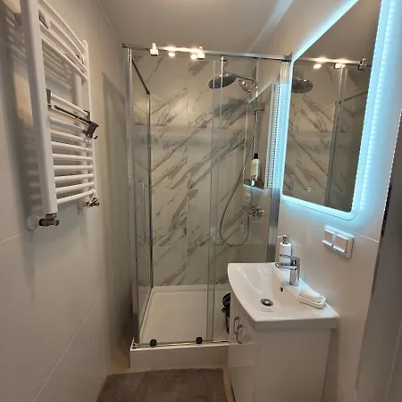 Walecznych 10, Brzezno