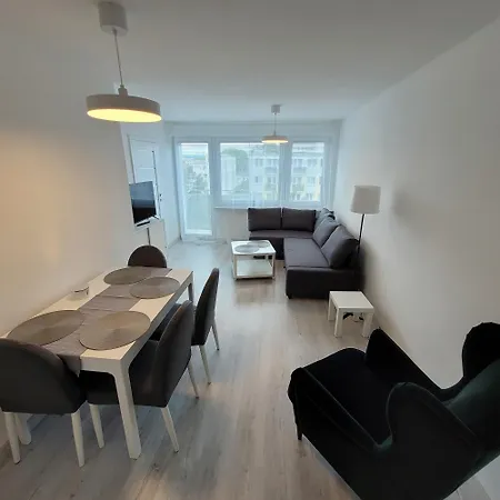 Walecznych 10, Brzezno * Danzica