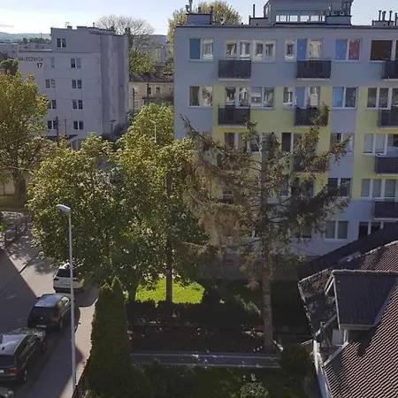 Walecznych 10, Brzezno