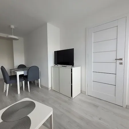 Walecznych 10, Brzezno Lejlighed Gdańsk